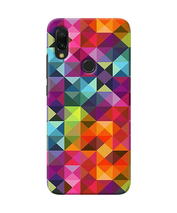 Abstract Triangle Pattern Redmi 7 Back Cover